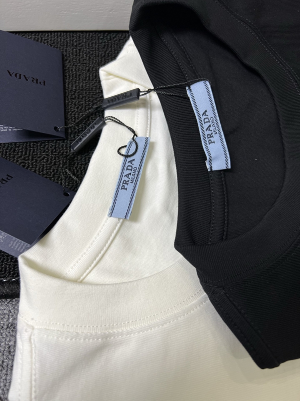 ブランドTシャツ角部分ディテール